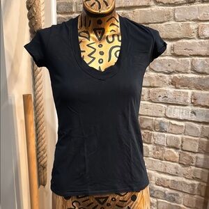 James Perse Classic Black V-Neck Women's Top 0